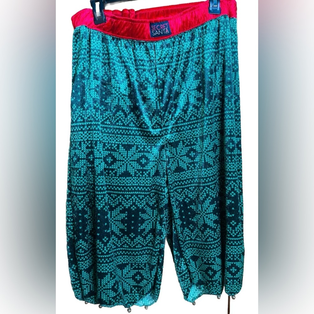 NWT Christmas/Holiday/Elf Men’s XL Pajama Pants & Hat w/Bells